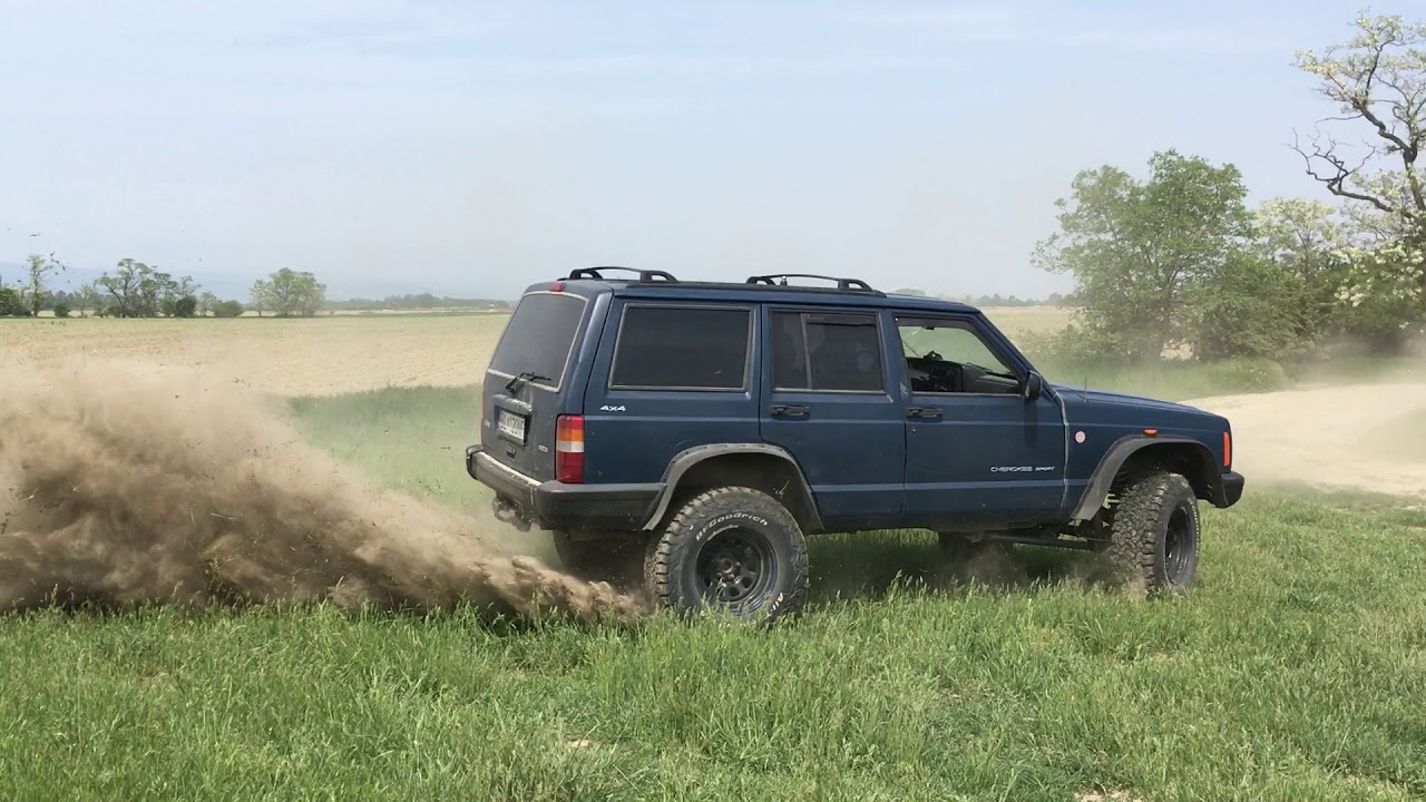 Jeep Cherokee XJ V8 5.3 acceleration - YouTube