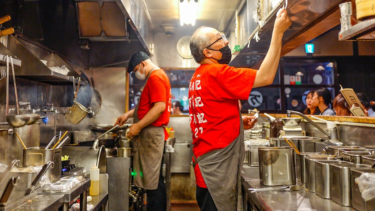 Китайский ресторан возле рынка Нисики, популярного места в Киото, Япония.