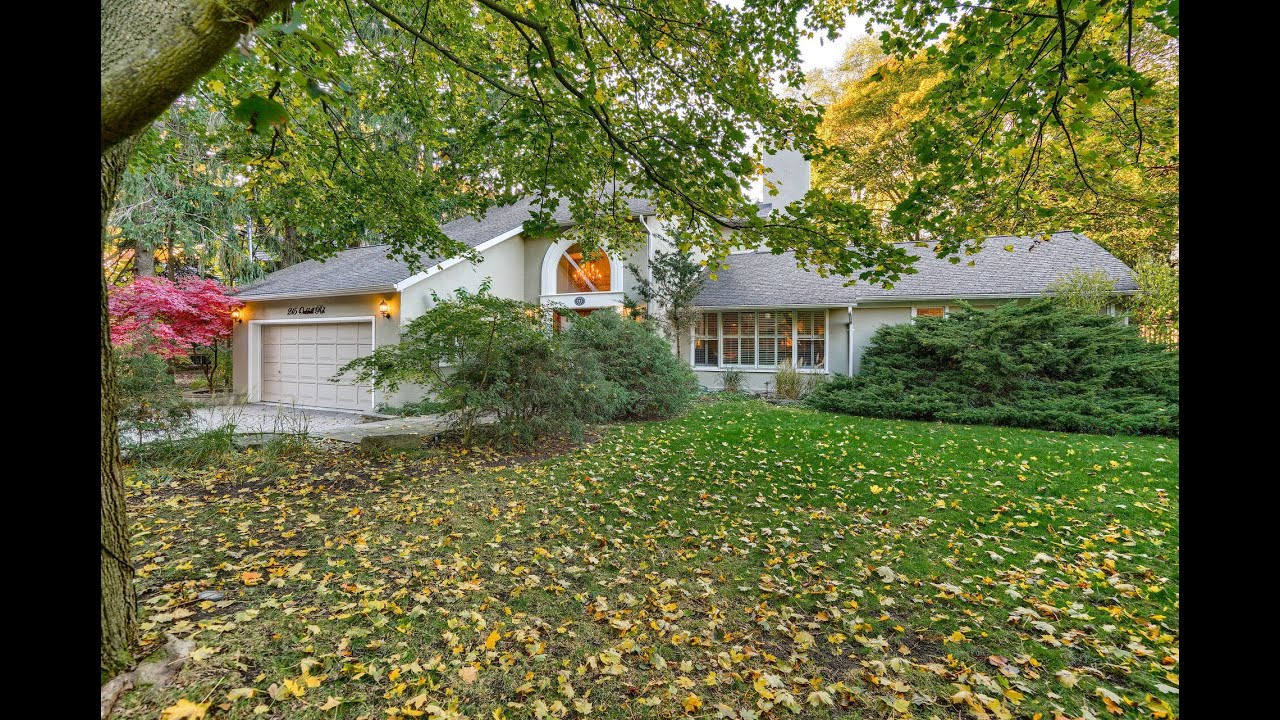 215 Oakhill Road, Mississauga Home for Sale Real Estate Properties