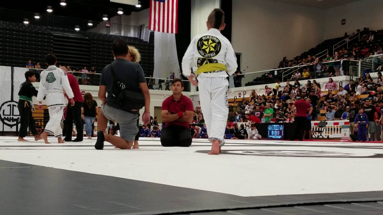 Ames-Michael Hoevker vs Phoenix Atilano