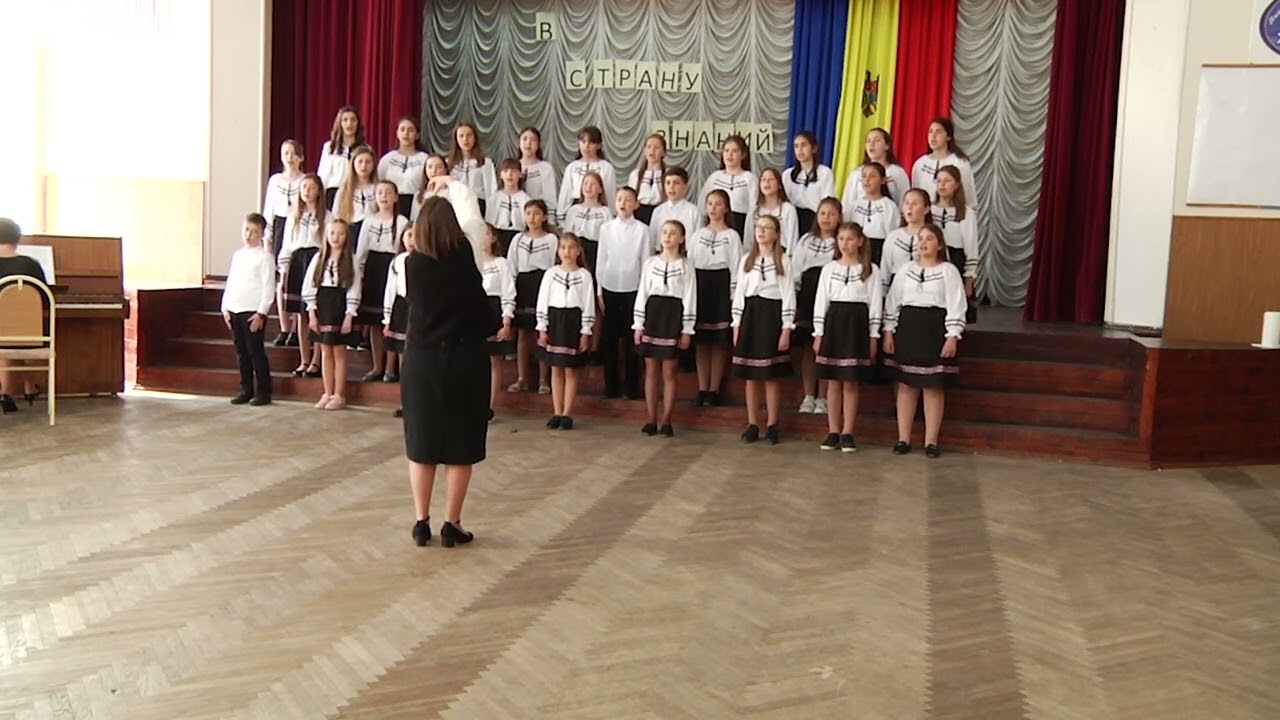 „Culoarea pământului” - muz. E.Mamot, vers. Gr.Vieru