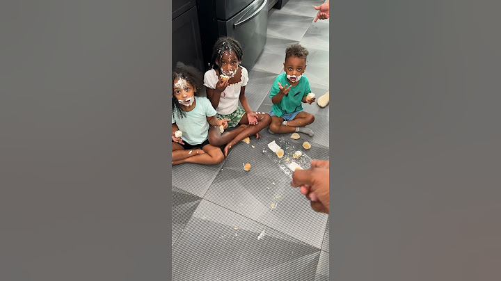 Dad catches Londyn & Mj eating cupcakes without permission #shorts