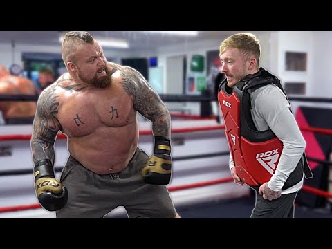 Taking Eddie Hall's 'Hardest Punch' so Nobody else has to! {Good Luck Thor}