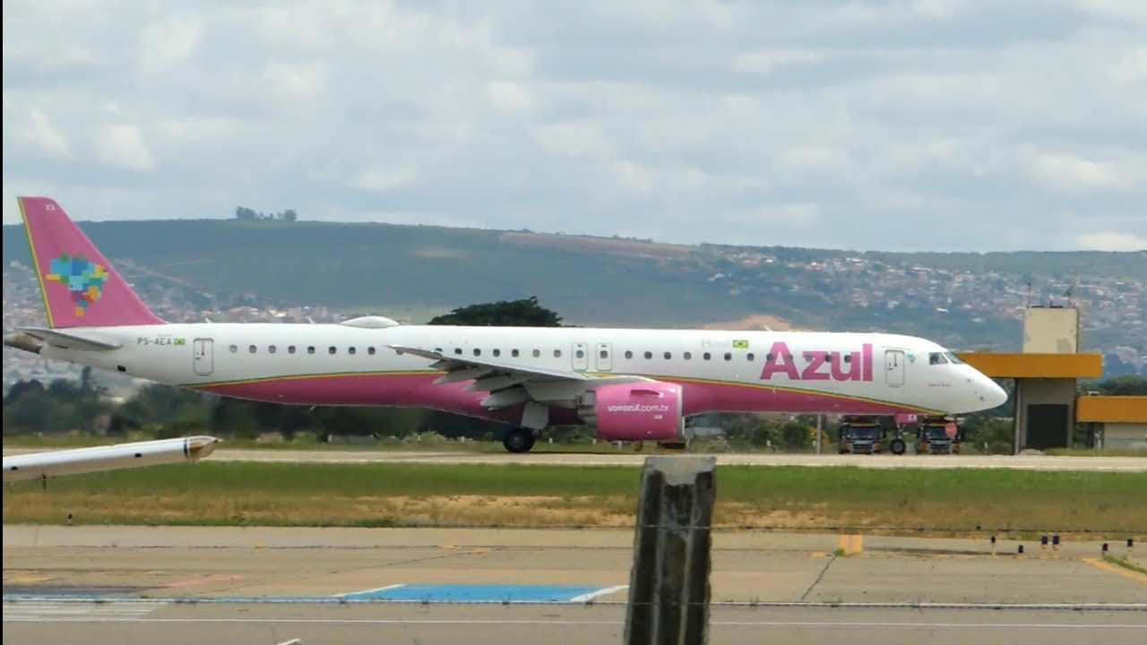 Pouso e Decolagem AZUL E195-E2 (Pink Ribbon Livery) no Aeroporto Glauber Rocha VCA- BA
