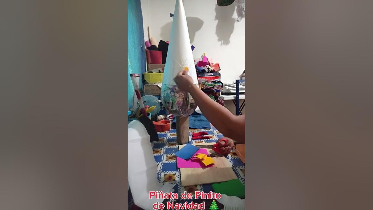 Pin de Marckoo Mendoza en Piñatas navidad  Como decorar piñatas, Piñatas,  Piñatas navidad