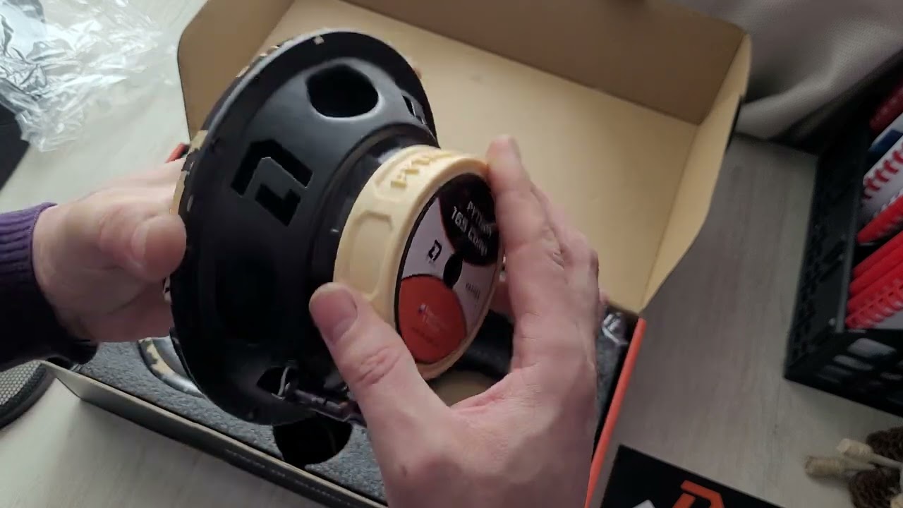 Замена штатных динамиков в Honda CR-V на DL Audio Python 165 Comp