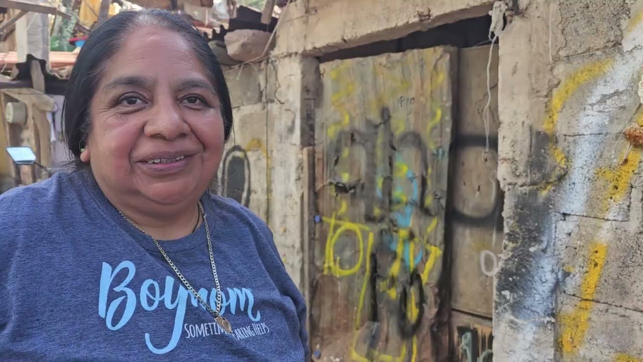 Sabe que aunque agarre productos de su tienda,mientras no le falte alimento a su familia LO AGRADECE