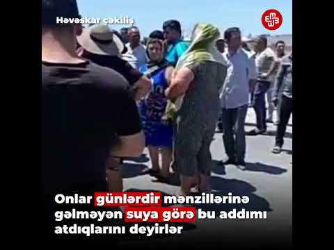 Suraxanıda sərt karantin günü sakinlər suya görə yolu bağlayıb