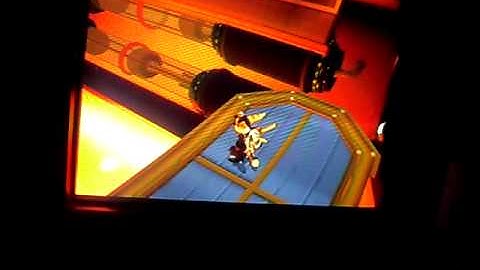 glitches at the thugs 4 less prison on ratchet and clank 2