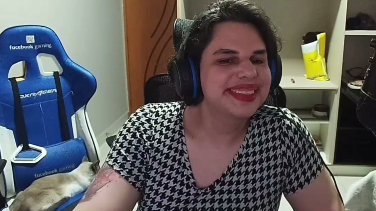 Wanessa wolf explica o motivo de ter parado de seguir a Sabrina }