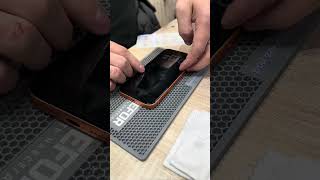 Как наклеить защитное стекло на iPhone 17 без пузырьков | Установка в Hoco
