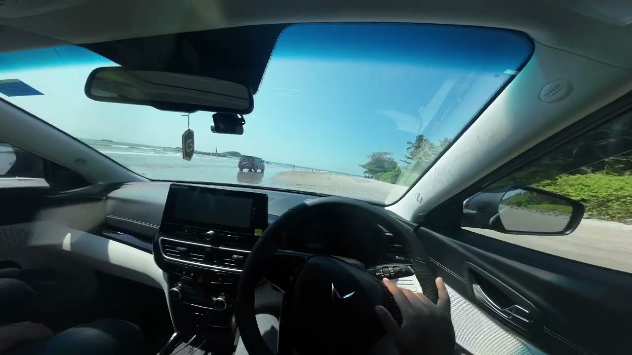 DRIVE-IN BEACH | KANNUR | MAHINDRA XUV 3XO