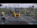 Spoorwegovergang Kruiningen-Yerseke // Dutch railroad crossing