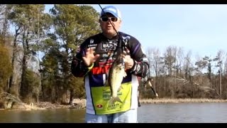 Largemouth Bass Fishing Hard Grass Lines in Cold Water with Bill Lowen