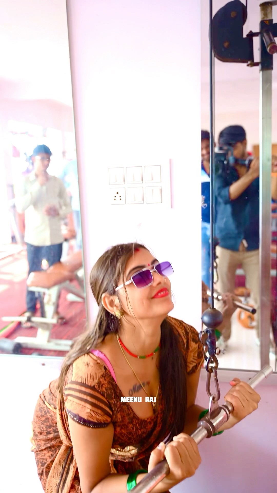 Desi desi na bolya kar chori #shorts #meenu #trending