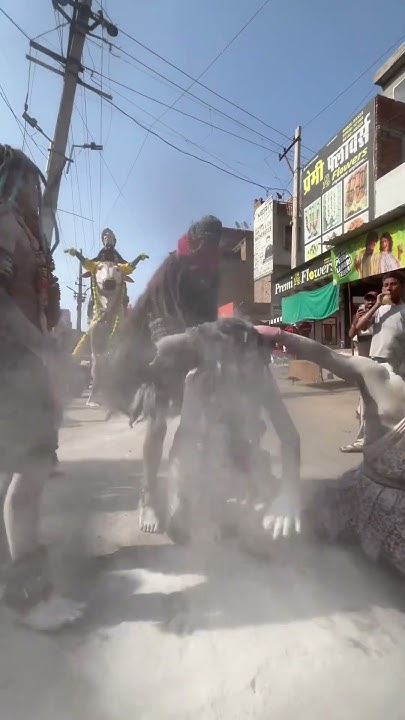 holi khali masane main