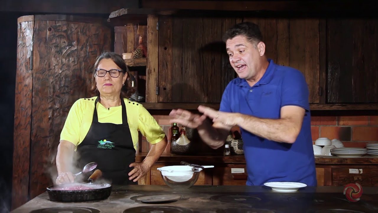 Bolo de jabuticaba que é pura jabuticaba - Na Cozinha da Helo