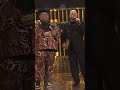 Alex Fernández debuta con emotivo tributo a Vicente Fernández en Premios de la R | EstrellaTV