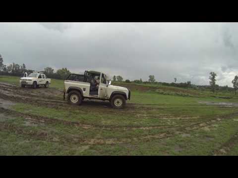 Land Rover rescues Mazda - The Lacs - Kickin Up Mud