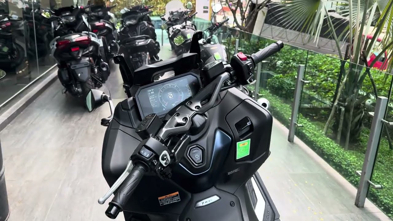 20 xe đang có tại Revzone Yamaha!!! 