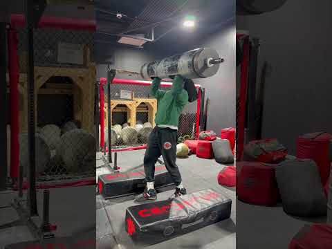 Strongman & calisthenics training become unstoppable #shorts #viral #shortvideo