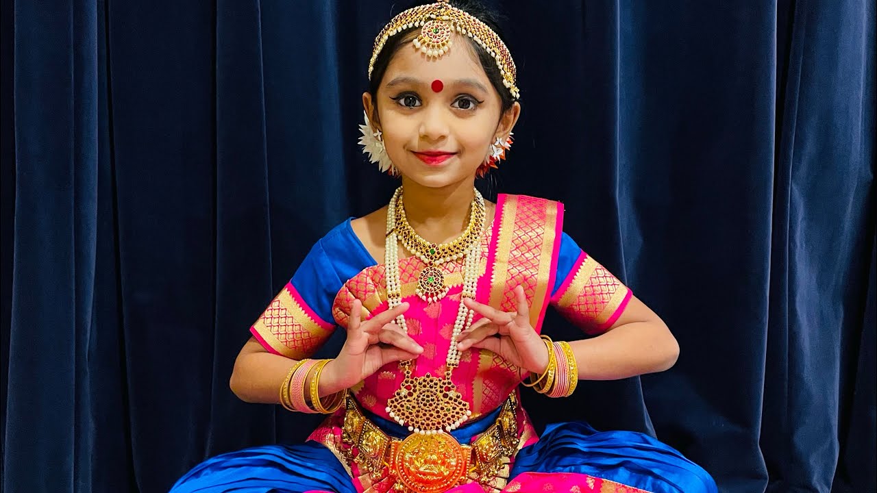 Bharatanatyam performance by little kids # Mamavathu  saraswathi # Eindhoven
