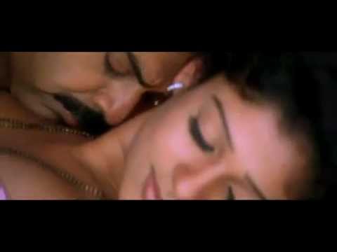 nayantara venkatesh hot romantic scene