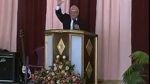 Pastor Francisco Turcios tema : Cristianos victori...