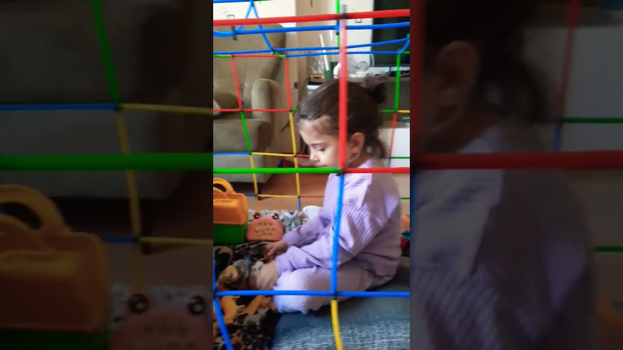 Furby de bambu eve kurulmuş !