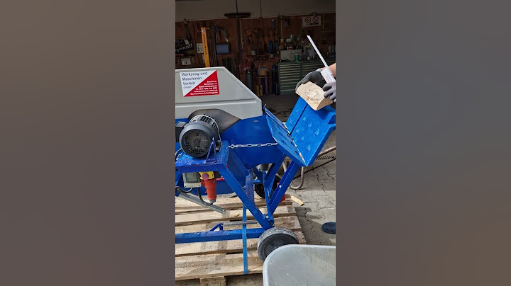 Unsere Wippkreissäge beim Brennholzschneiden