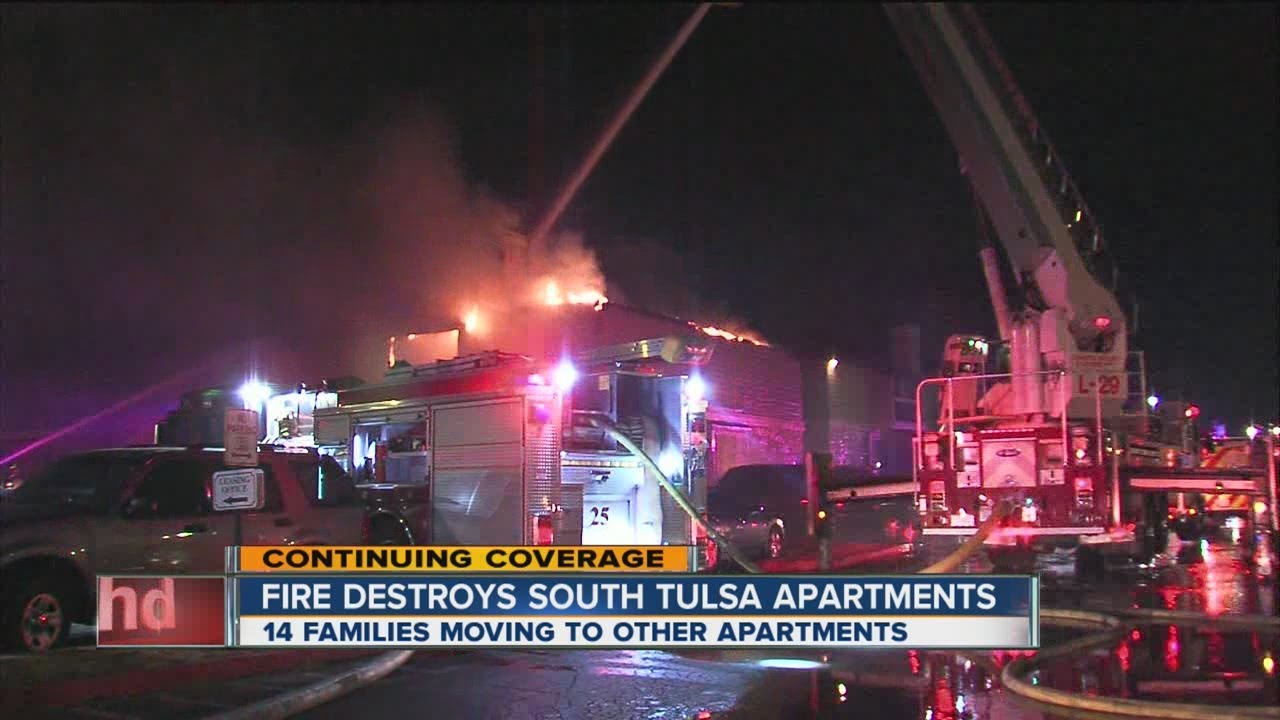 Fire destroys south Tulsa apartments - YouTube