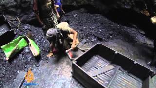 Web Exclusive: Indian child miner tells his story screenshot 3