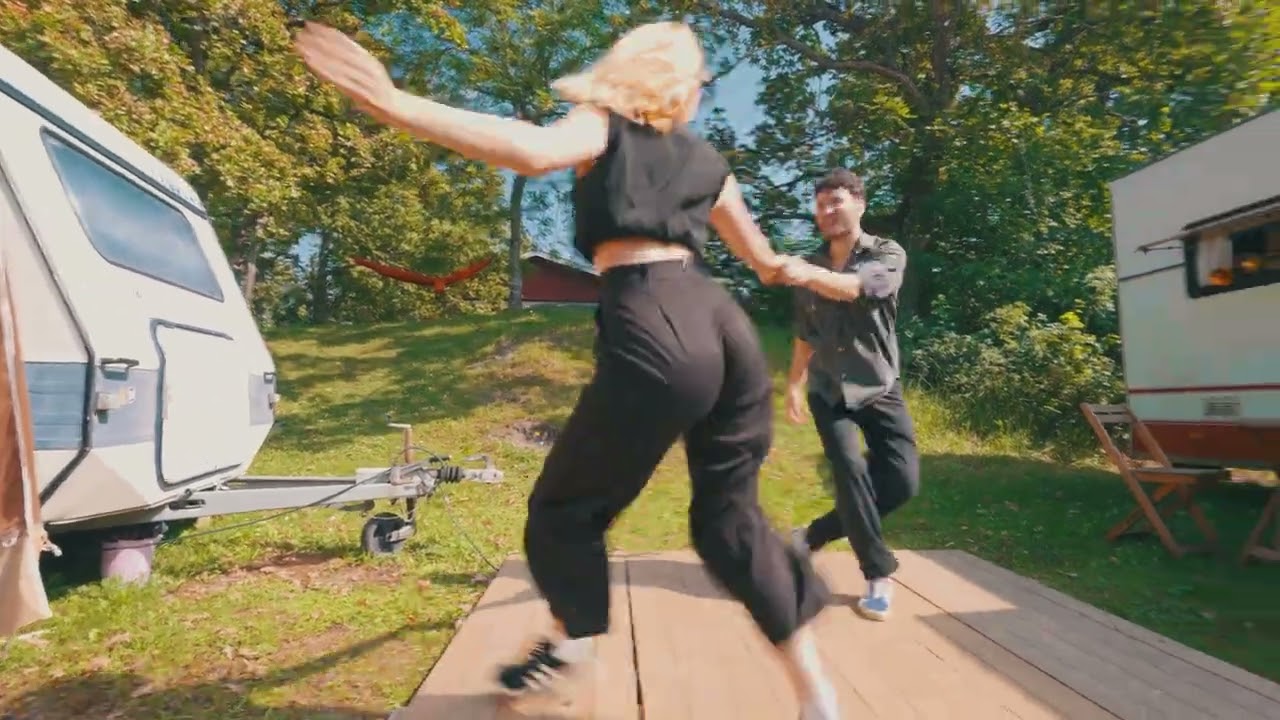 Tiny Jam - Caravan