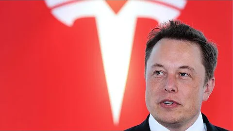 Musk Hits German Tesla Plant to Meet Merkel’s Would-Be Succesor