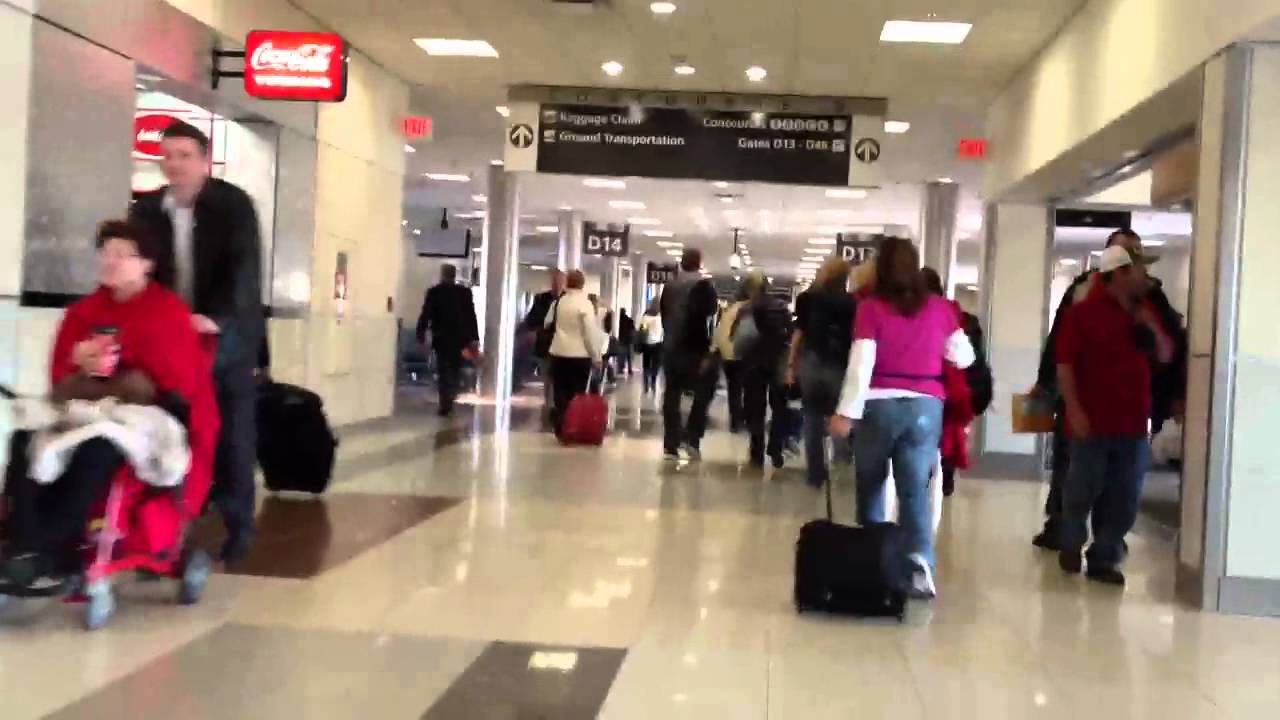 Atlanta Airport concourse D - YouTube