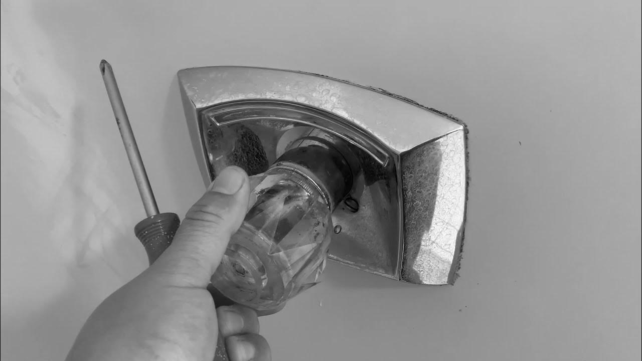 DELTA SHOWER VALVE REPAIRuse the plumbers grease YouTube