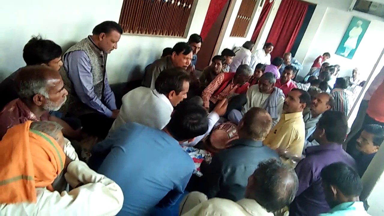 होली के रंग में भांग और ठंडाई के संग अतरौली मोहनलाल लाल गंज लखनऊ