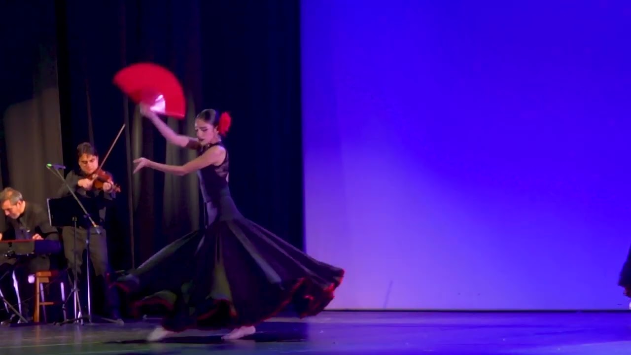 Contempora Dance. Gala de Navidad. Variacion 1 violin