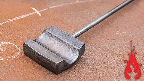 Blacksmithing - Forging a half round swage