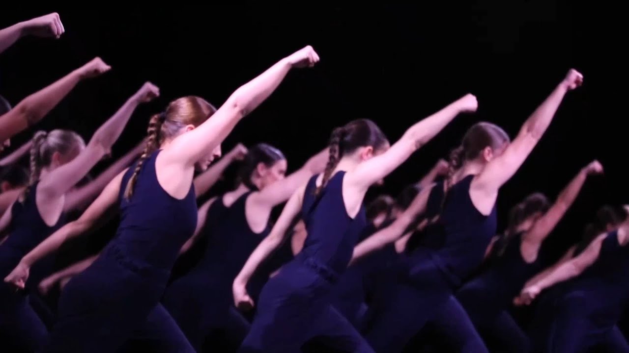 GLOBALink | When Chinese martial arts, Western contemporary dance converge