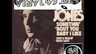 Download Lagu Tom Jones - Something Bout You Baby I Like MP3