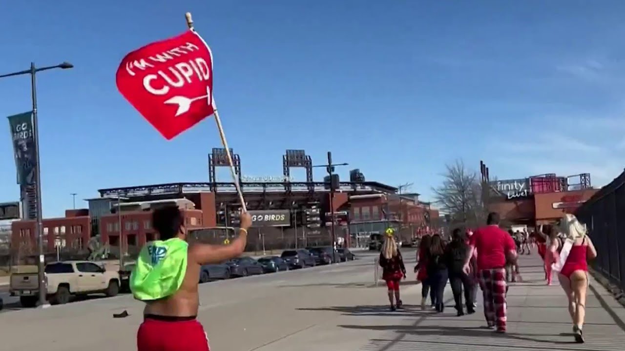 Watch underwear race at Cupid's Undie Run in Tremont: Live video