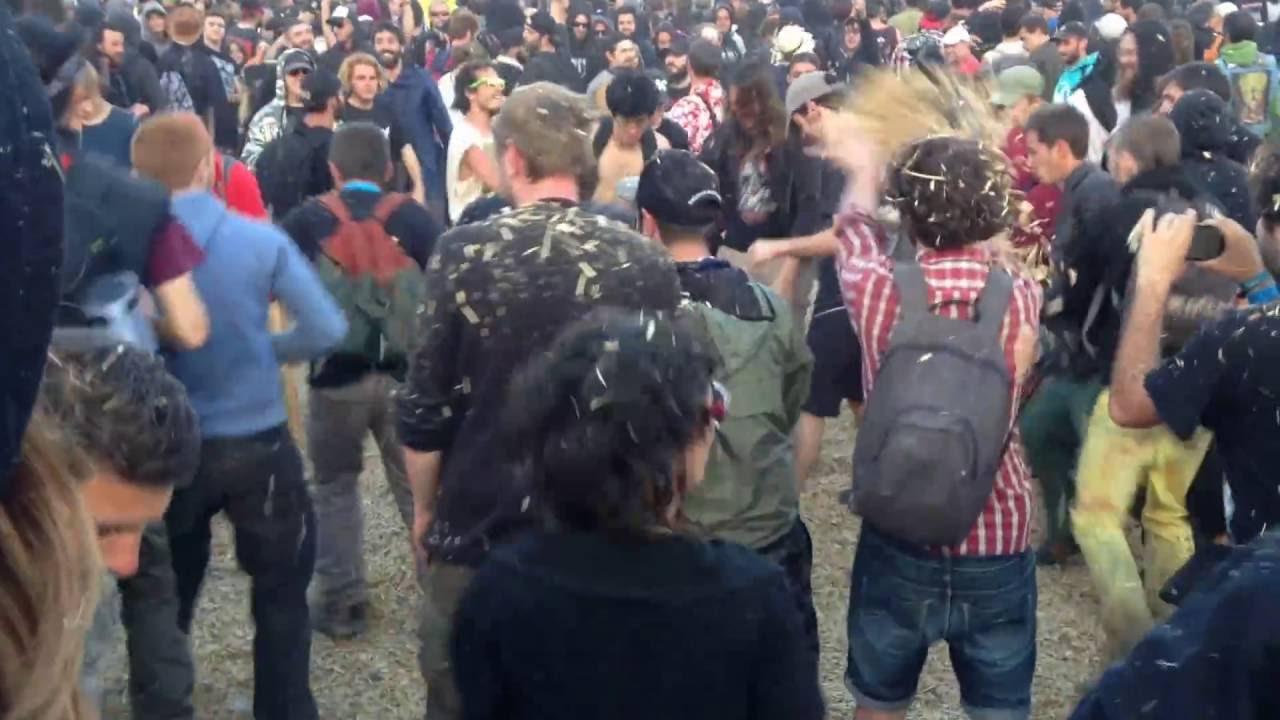 Wall of Jericho [Funny Circle Pit @ Hellfest 2016] Part1