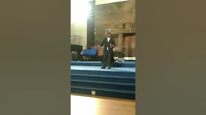 Charles Blythe singing at God's YOUNIQUE Summer Pr...