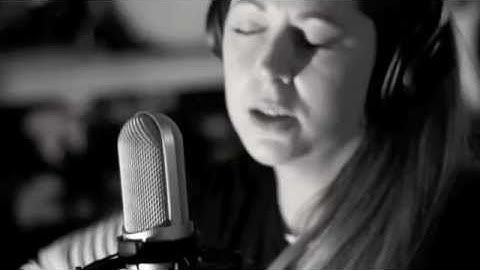 Recording with Audio-Technica 4080 Ribbon microphone.. Albany - Jo Caseley
