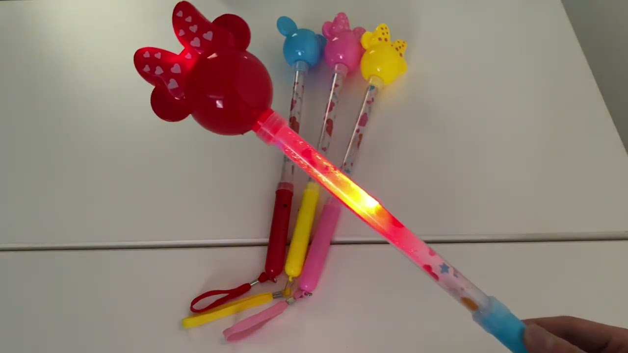 光るおもちゃ ひかるネズミ棒 - YouTube