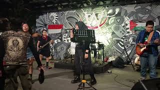 Download Lagu ANAROKES cover Semakin Tua Semakin punk - Sukatani live vidio perfom at Wapres Bulungan MP3