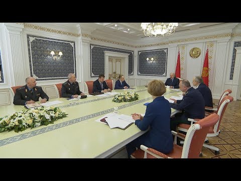 Лукашенко требует взвешенного подхода при амнистии осужденных за наркопреступления