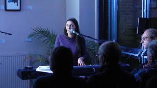 Caitlin Mayall Trio The Sounds And The Circles Live Acoustic Nights The Barn Leeds 20 10 22