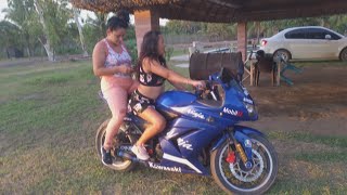 CHICAS SEXIS EN MOTO! SOLO EN EL SALVADOR